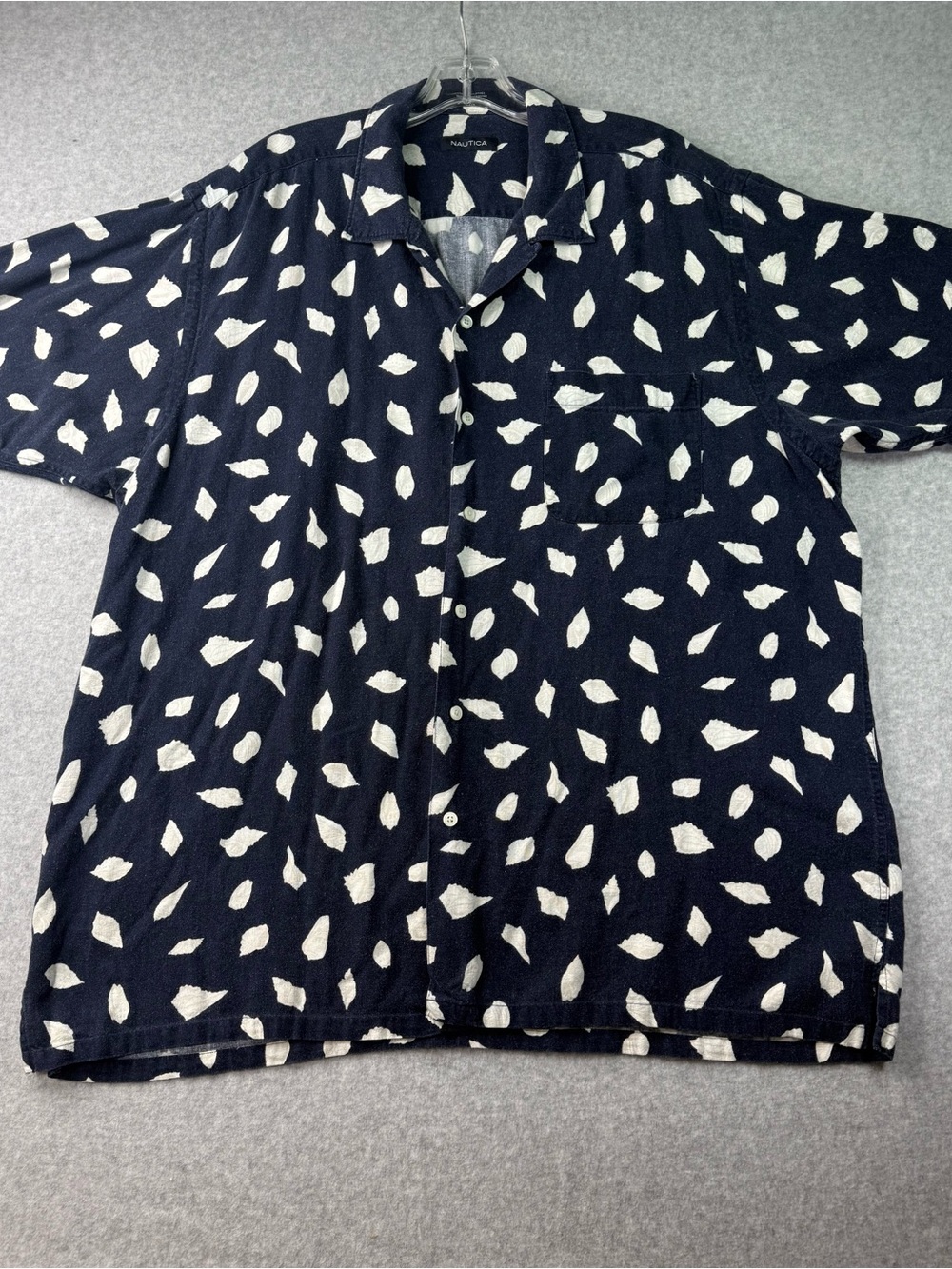 Nautica Summer Navy button up Shirt with white pattern size XL